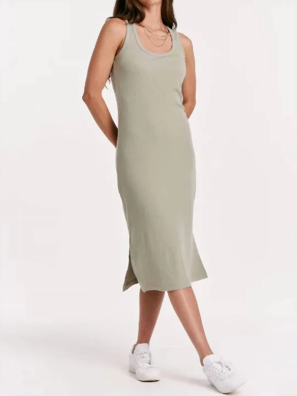 Britta Sleeveless Scoop Neck Midi Dress In Sage