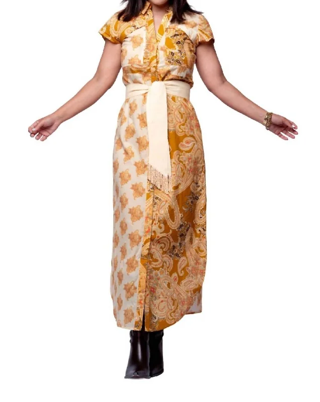 Iva Maxi Dress In Gold Paisley